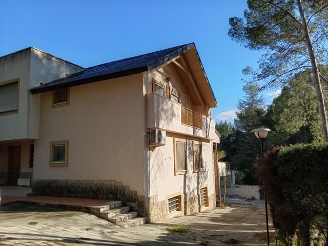 6 sypialnia Willa na sprzedaż w Cocentaina z basenem garażem - 380 000 € (Ref: 10032158)