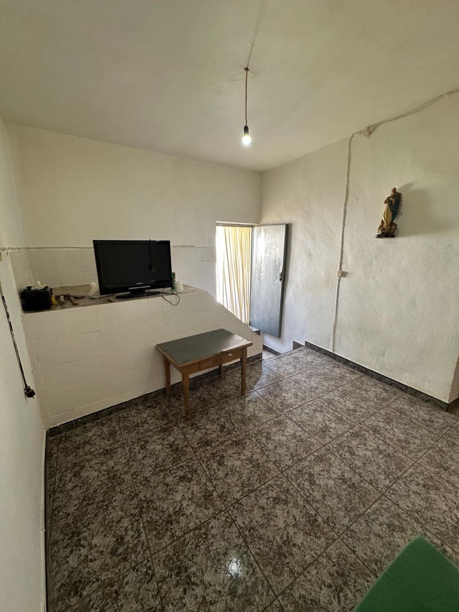 Casa de 4 habitaciones en Somontín en venta - 69.000 € (Ref: 10078495)