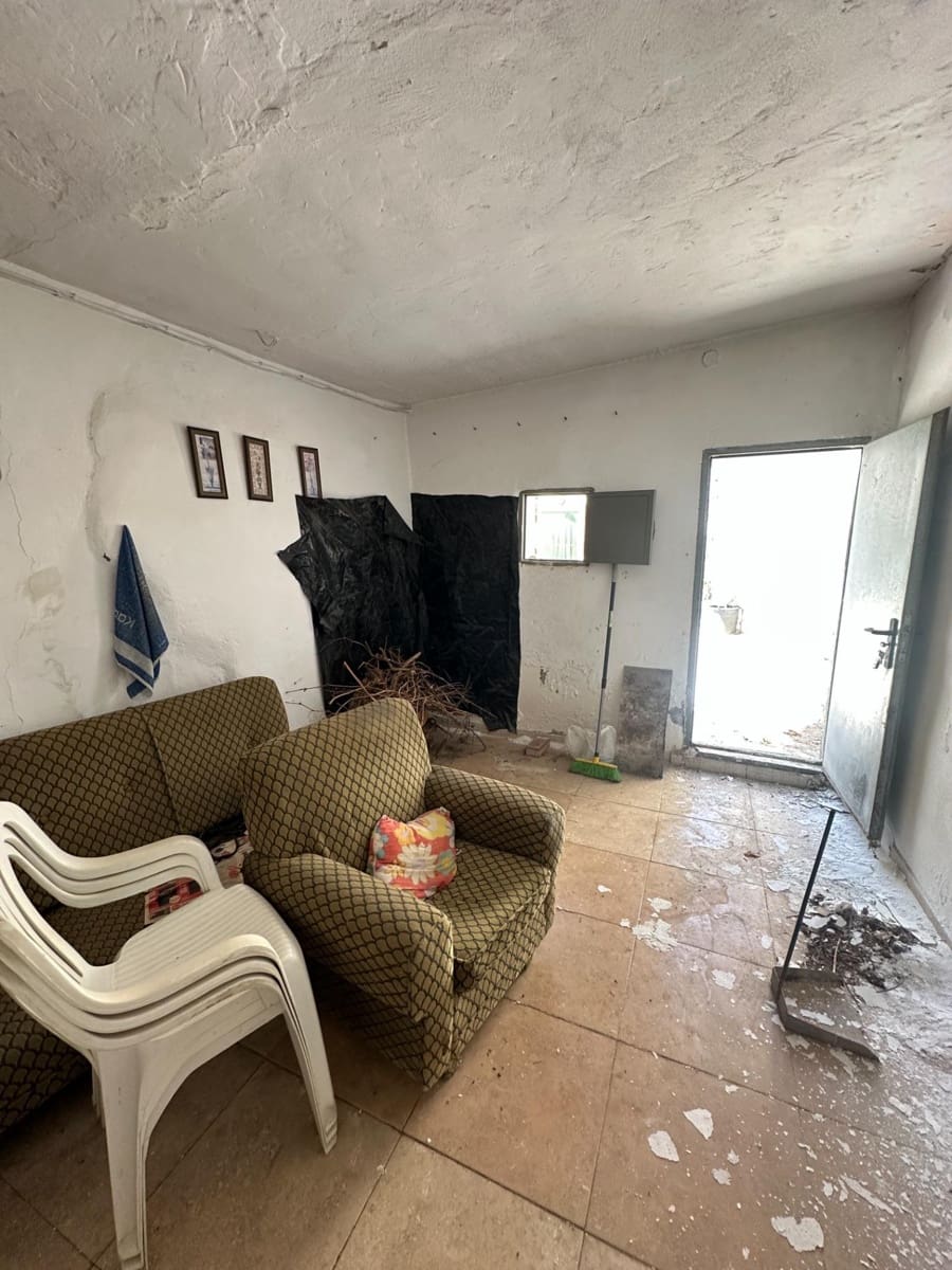 Casa de 4 habitaciones en Somontín en venta - 69.000 € (Ref: 10078495)