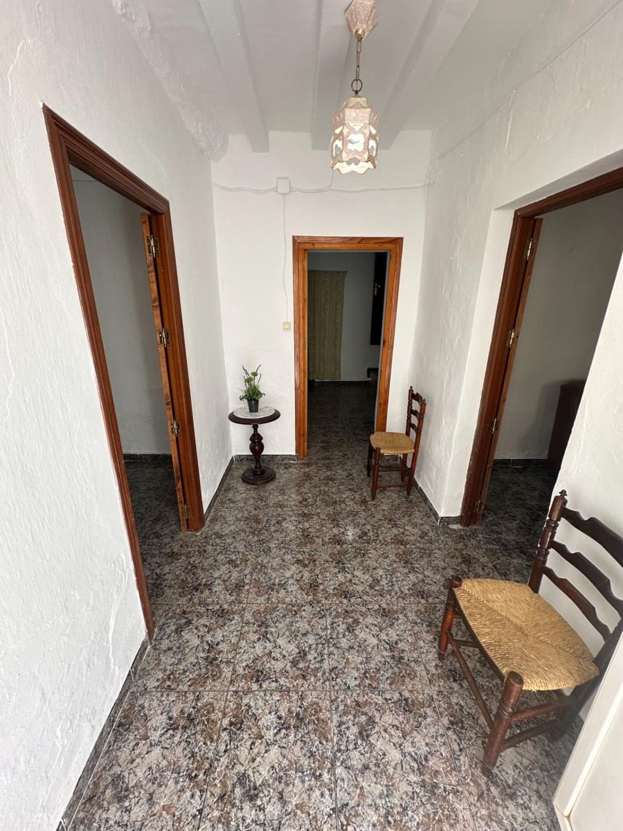 Casa de 4 habitaciones en Somontín en venta - 69.000 € (Ref: 10078495)
