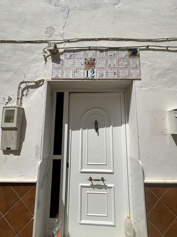 Casa de 4 habitaciones en Somontín en venta - 69.000 € (Ref: 10078495)