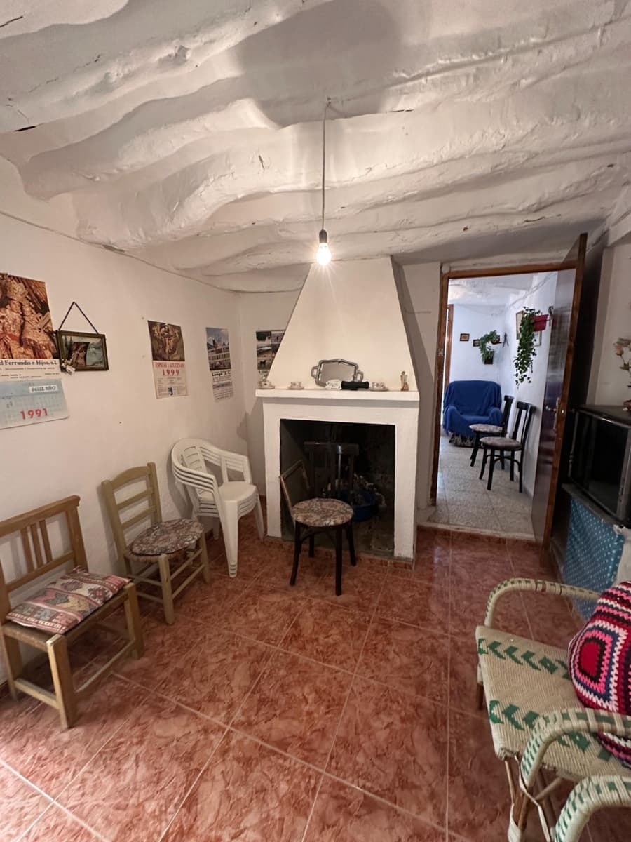 4 makuuhuone Omakotitalo myytävänä paikassa Somontin - 39 000 € (Ref: 10078496)