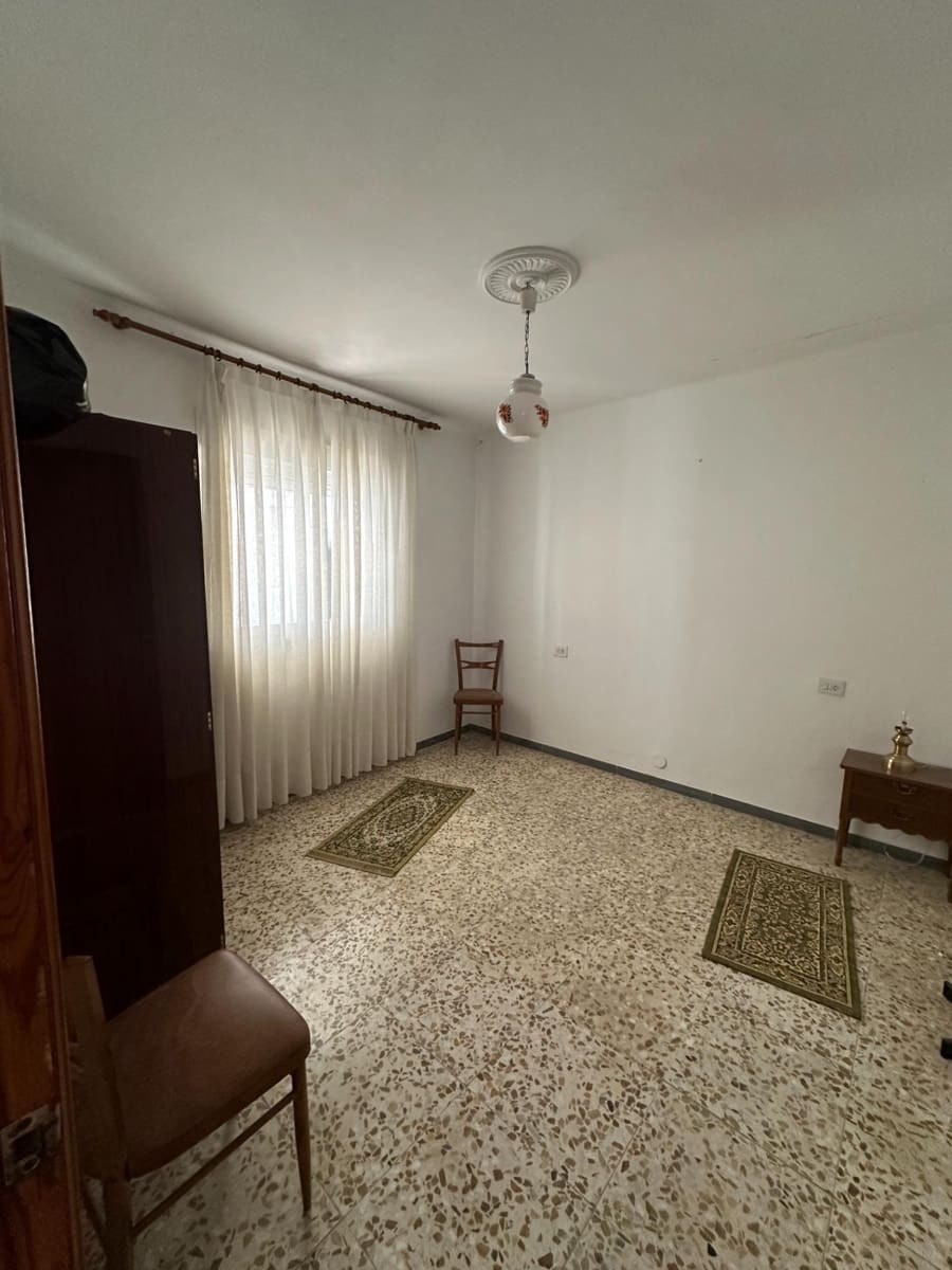 Piso de 3 habitaciones en Somontín en venta - 75.000 € (Ref: 10078497)