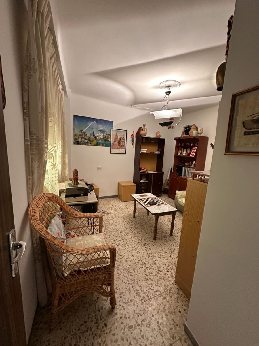 Piso de 3 habitaciones en Somontín en venta - 75.000 € (Ref: 10078497)