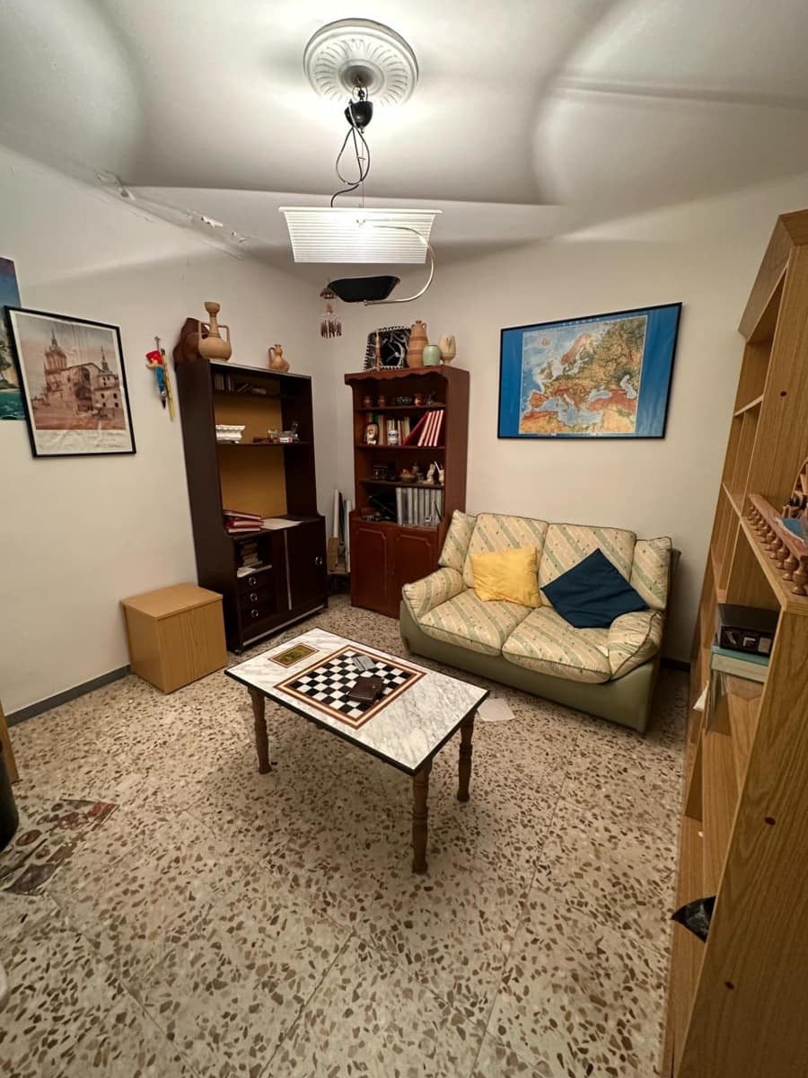 Piso de 3 habitaciones en Somontín en venta - 75.000 € (Ref: 10078497)