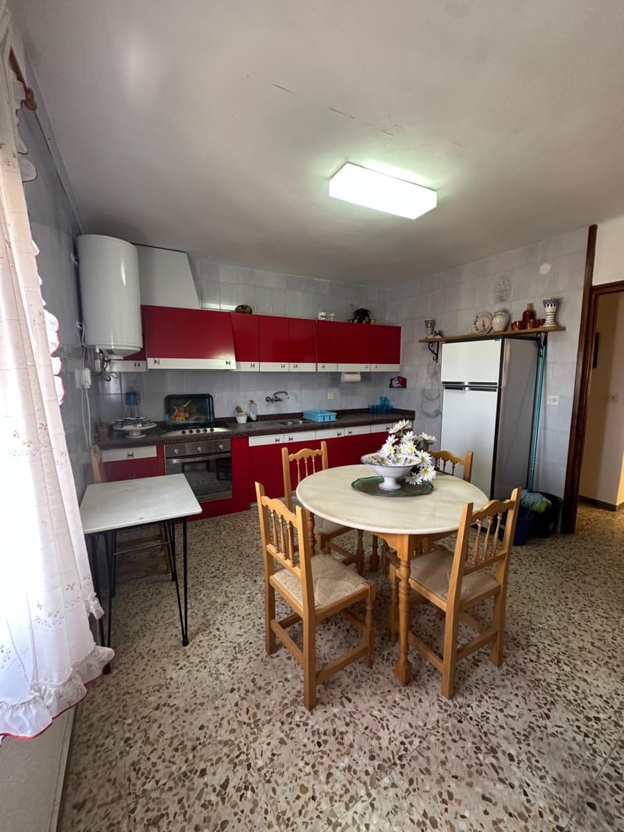 Piso de 3 habitaciones en Somontín en venta - 75.000 € (Ref: 10078497)