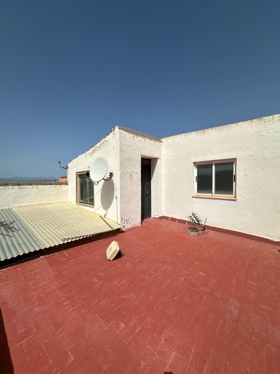 Piso de 3 habitaciones en Somontín en venta - 75.000 € (Ref: 10078497)