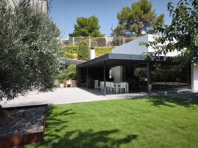 4 quarto Moradia para venda em Alcoy / Alcoi com piscina garagem - 1 800 000 € (Ref: 10094829)