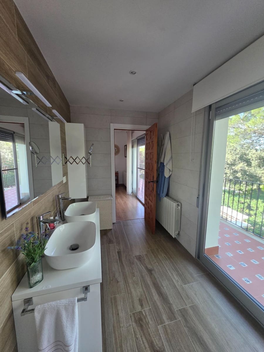 6 bedroom Villa for sale in Alcoy / Alcoi with pool garage - € 635,000 (Ref: 10129703)