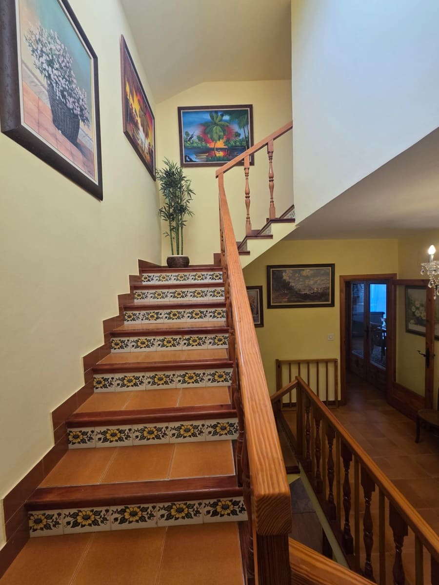 6 bedroom Villa for sale in Alcoy / Alcoi with pool garage - € 635,000 (Ref: 10129703)