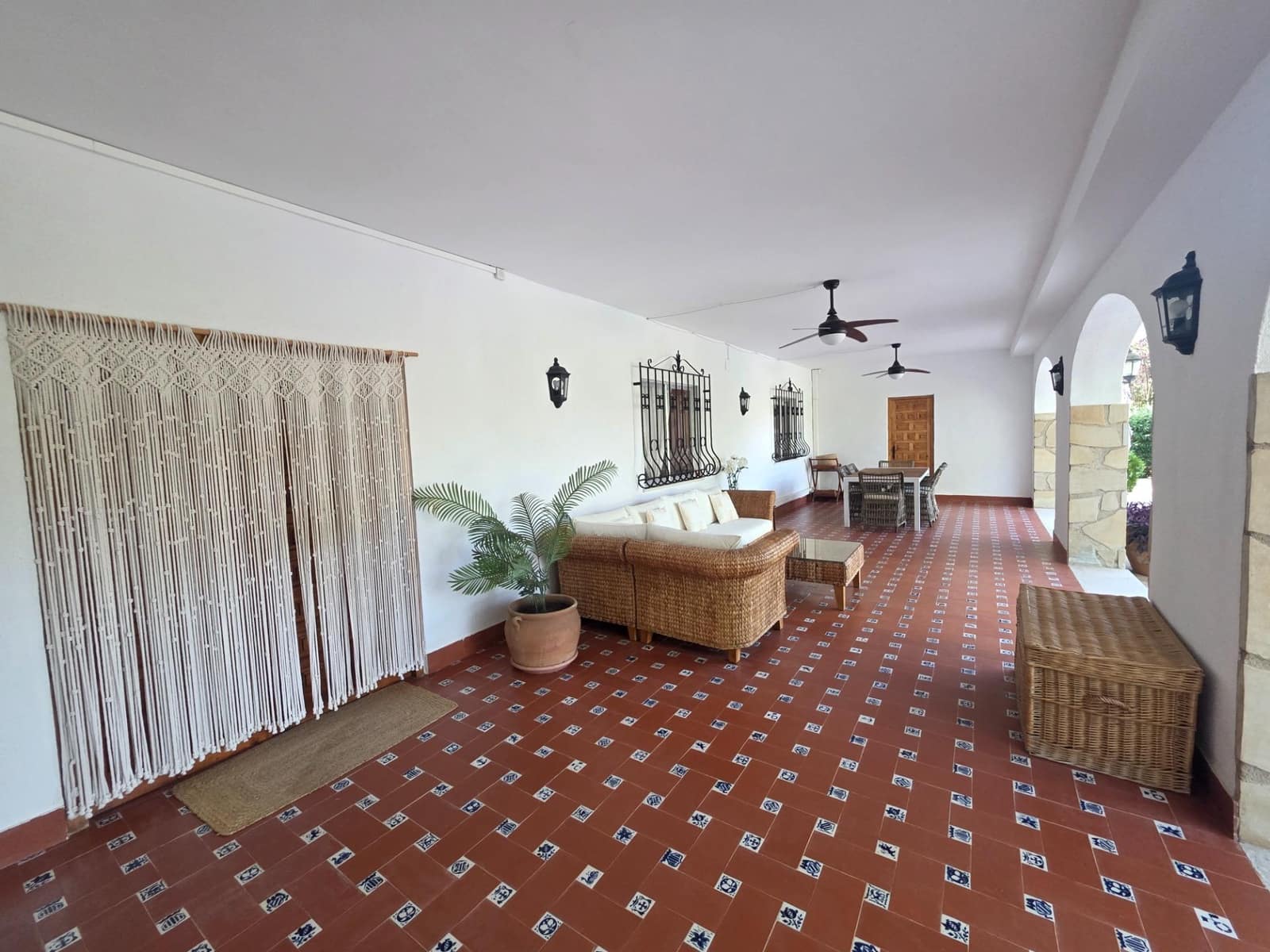 6 bedroom Villa for sale in Alcoy / Alcoi with pool garage - € 635,000 (Ref: 10129703)