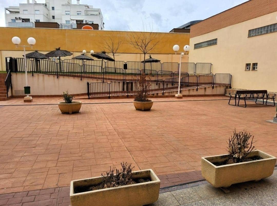 Apartamento de 3 habitaciones en Alcoy / Alcoi en venta con piscina garaje - 270.000 € (Ref: 10168569)