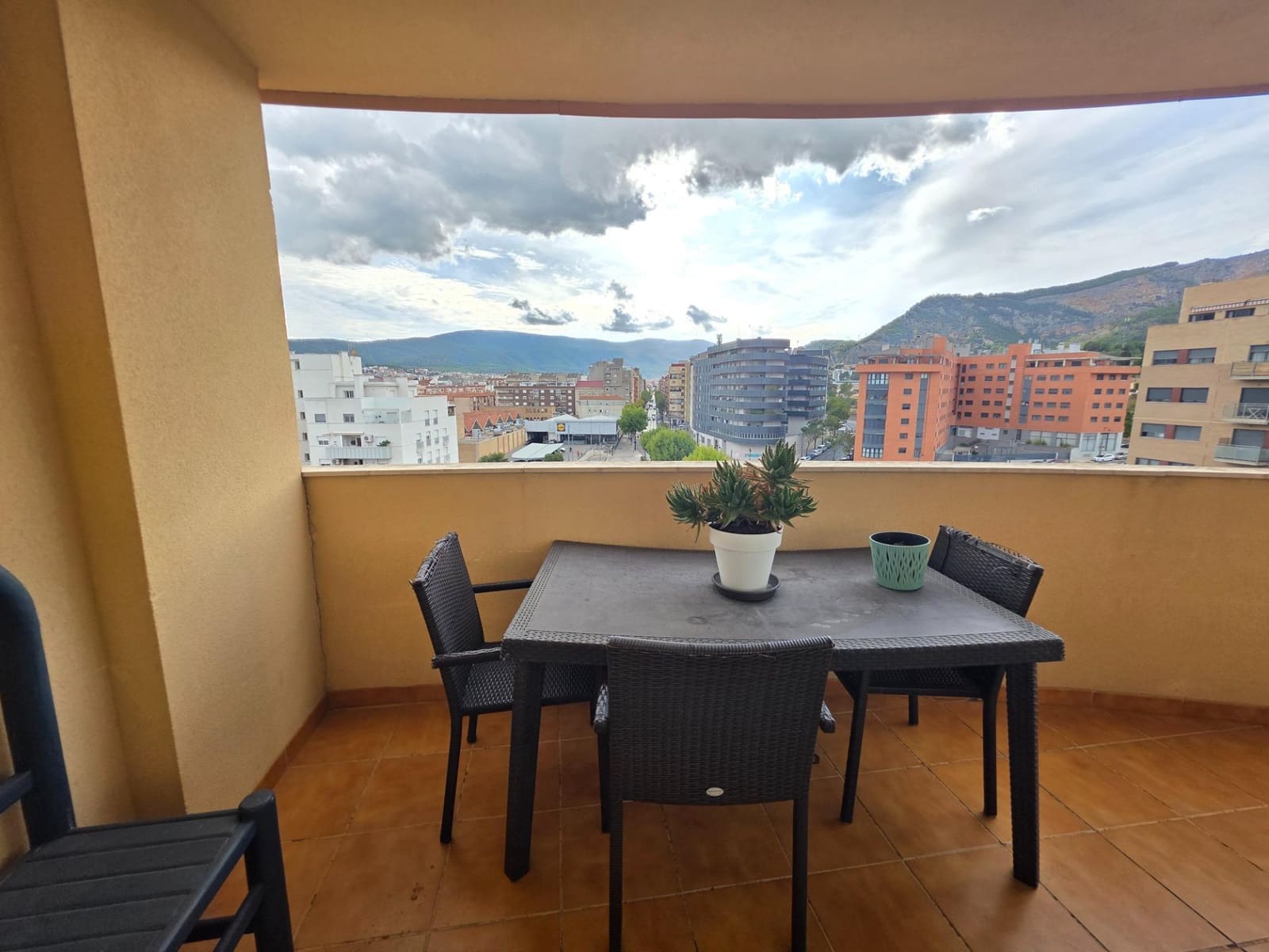 Apartamento de 3 habitaciones en Alcoy / Alcoi en venta con piscina garaje - 270.000 € (Ref: 10168569)