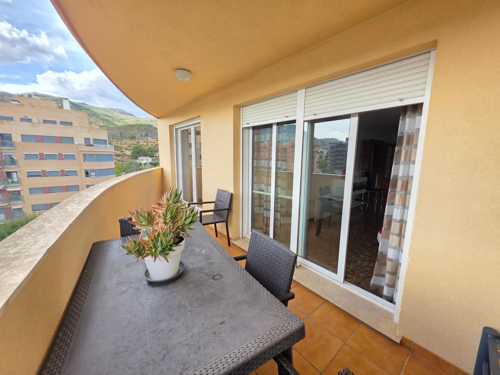 Apartamento de 3 habitaciones en Alcoy / Alcoi en venta con piscina garaje - 270.000 € (Ref: 10168569)