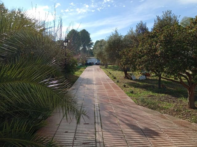 3 soveværelse Villa til salg i Muro de Alcoy med swimmingpool garage - € 190.000 (Ref: 8905939)