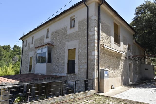 9 camera da letto Finca/Casa di Campagna in vendita in Gorga con piscina garage - 350.000 € (Rif: 8905946)