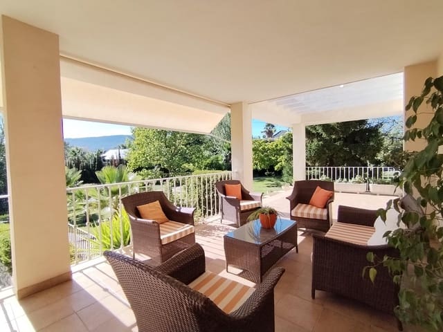 6 soveværelse Villa til salg i Cocentaina med swimmingpool garage - € 600.000 (Ref: 8918196)