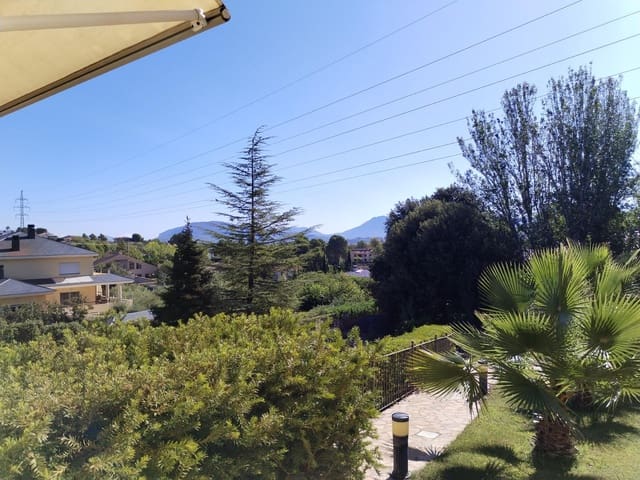 6 soveværelse Villa til salg i Cocentaina med swimmingpool garage - € 600.000 (Ref: 8918196)