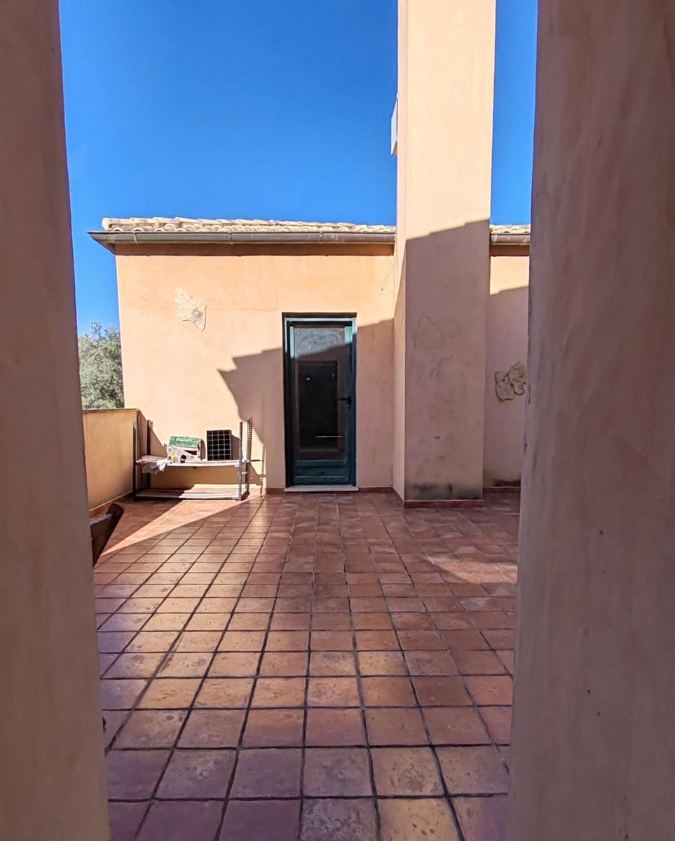 6 soveværelse Finca/Landehus til salg i Alcoy / Alcoi med swimmingpool garage - € 750.000 (Ref: 8937062)