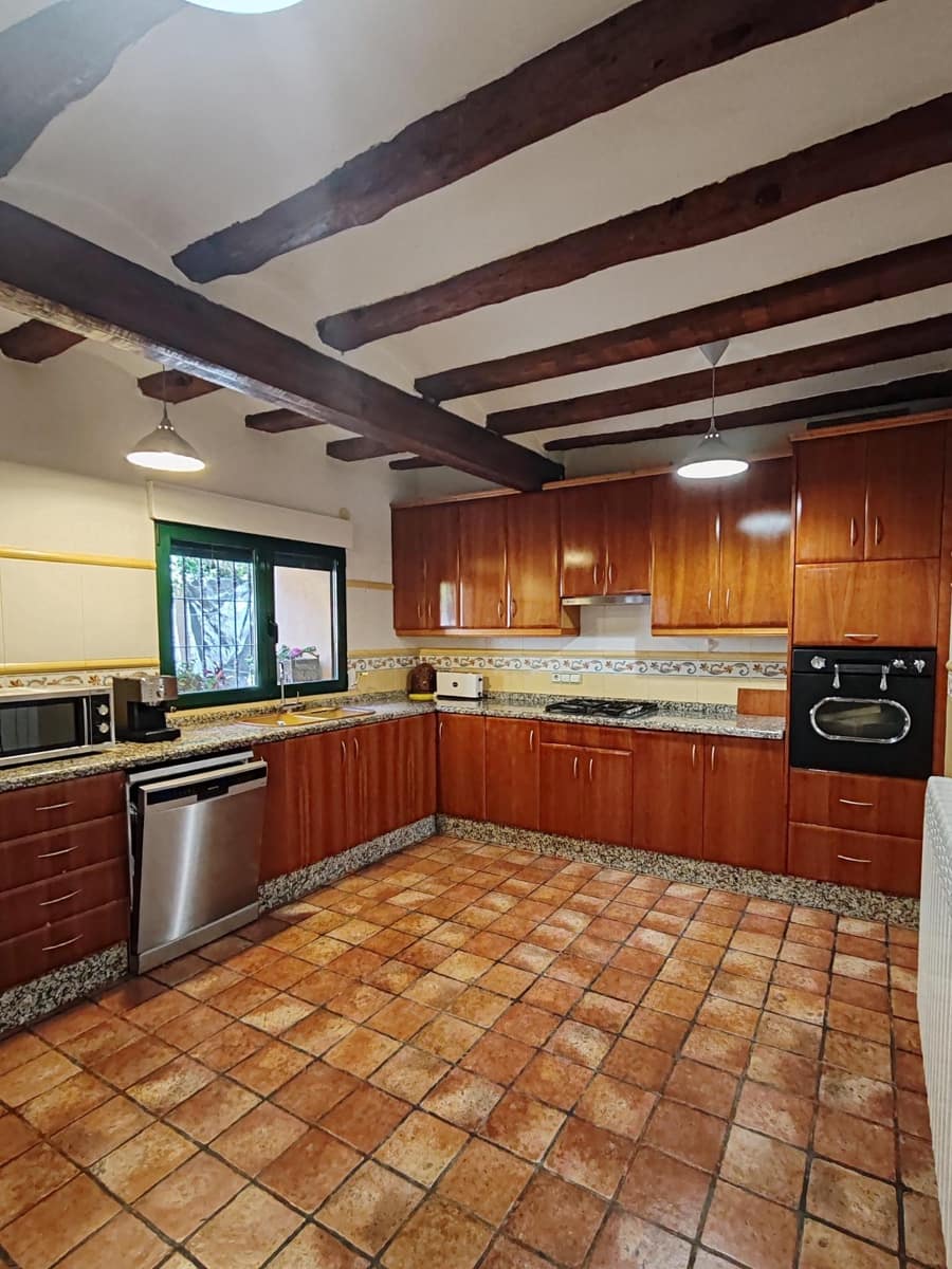 6 soveværelse Finca/Landehus til salg i Alcoy / Alcoi med swimmingpool garage - € 750.000 (Ref: 8937062)