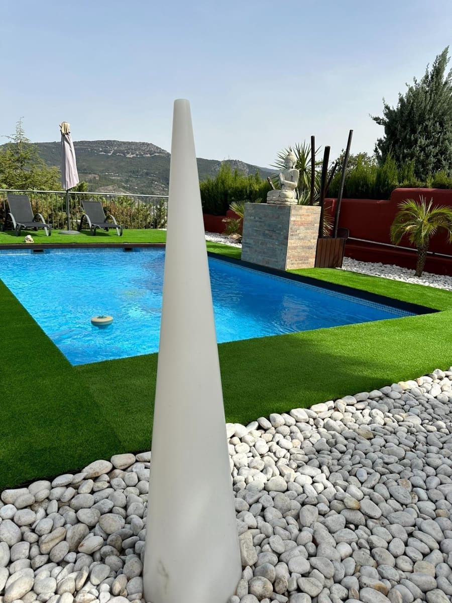 4 bedroom Villa for sale in Cocentaina with pool garage - € 630,000 (Ref: 8938676)