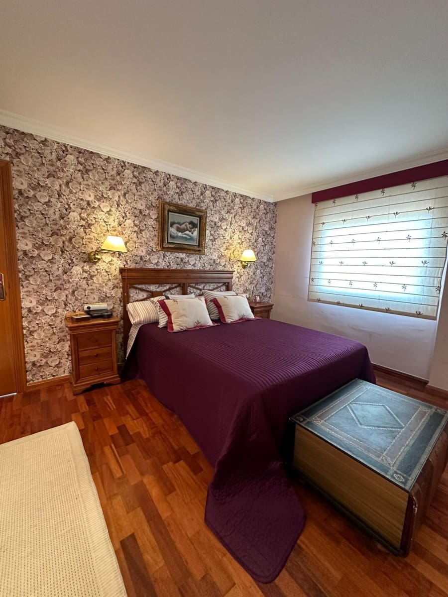 4 bedroom Villa for sale in Cocentaina with pool garage - € 630,000 (Ref: 8938676)