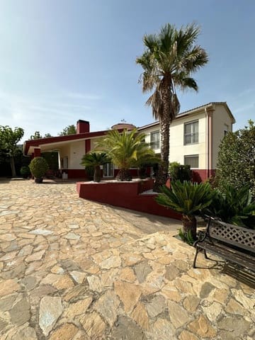 4 soveværelse Villa til salg i Cocentaina med swimmingpool garage - € 630.000 (Ref: 8938676)