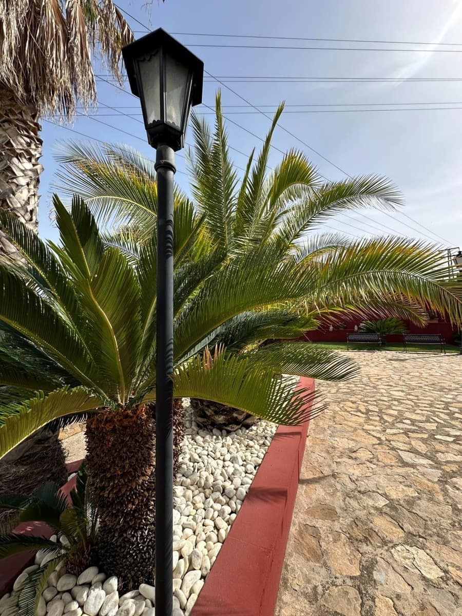 4 bedroom Villa for sale in Cocentaina with pool garage - € 630,000 (Ref: 8938676)