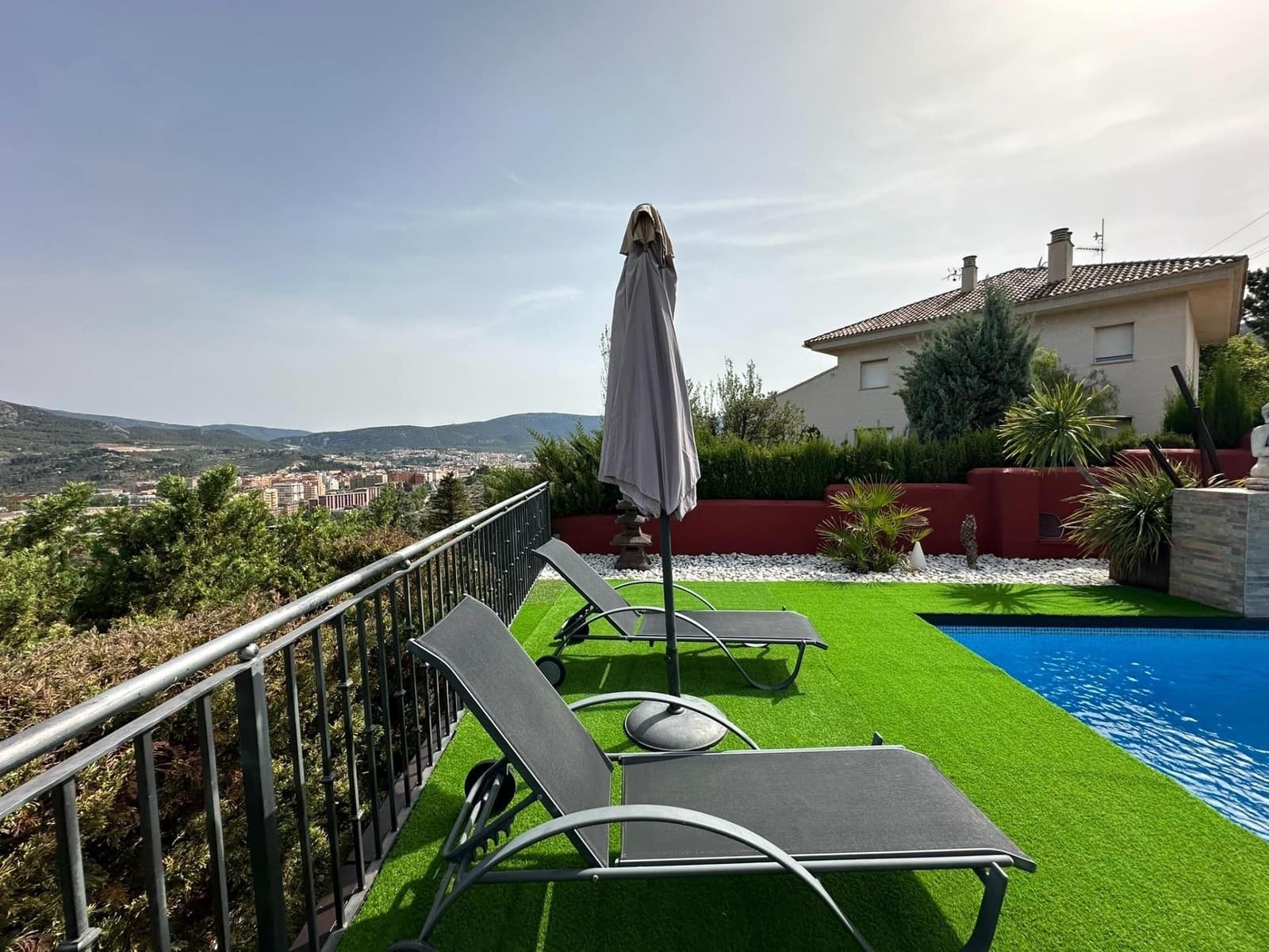 4 bedroom Villa for sale in Cocentaina with pool garage - € 630,000 (Ref: 8938676)