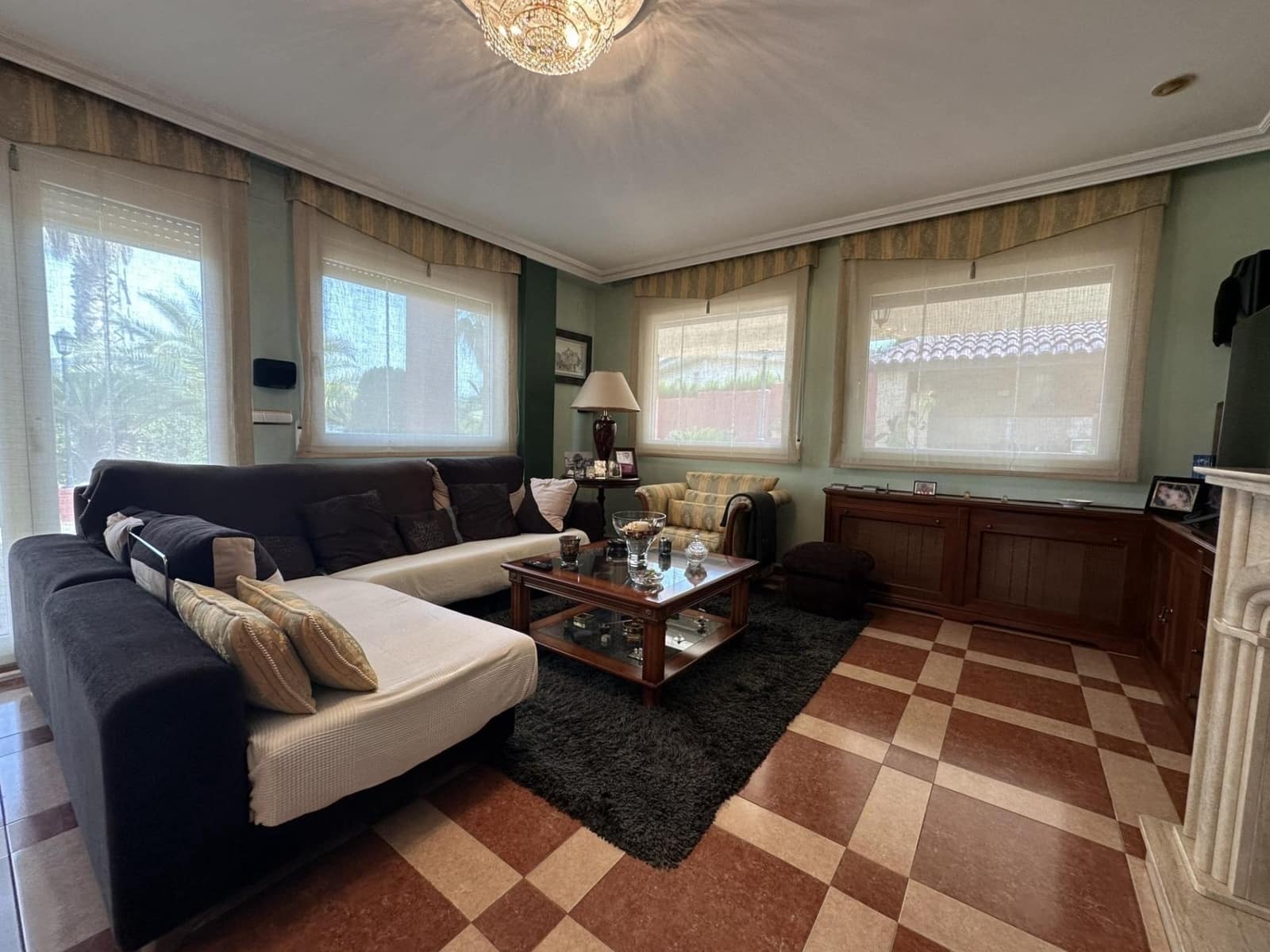 4 bedroom Villa for sale in Cocentaina with pool garage - € 630,000 (Ref: 8938676)