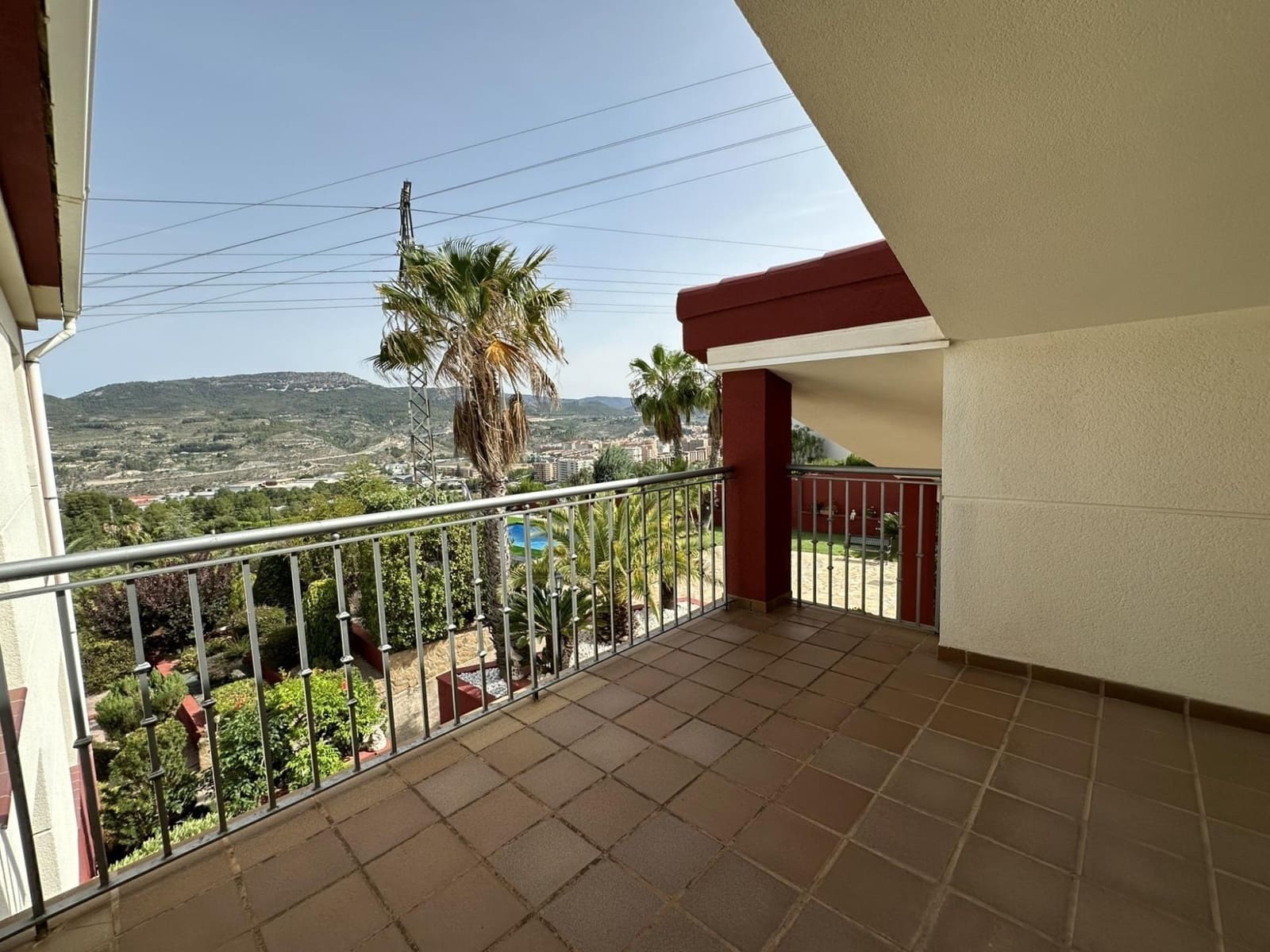 4 bedroom Villa for sale in Cocentaina with pool garage - € 630,000 (Ref: 8938676)