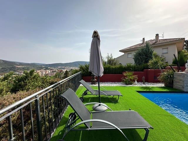 4 soveværelse Villa til salg i Cocentaina med swimmingpool garage - € 630.000 (Ref: 8938676)