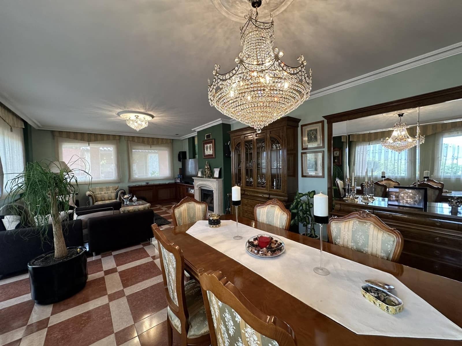 4 bedroom Villa for sale in Cocentaina with pool garage - € 630,000 (Ref: 8938676)