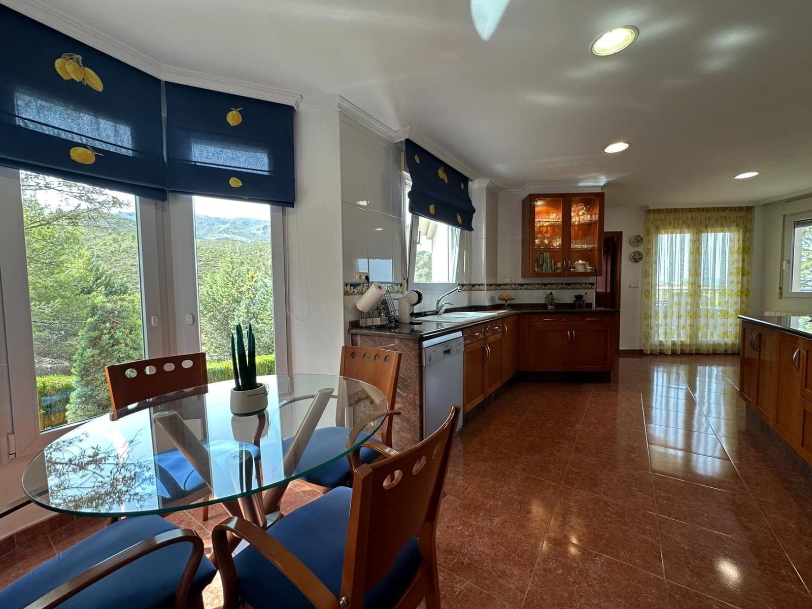 4 bedroom Villa for sale in Cocentaina with pool garage - € 630,000 (Ref: 8938676)