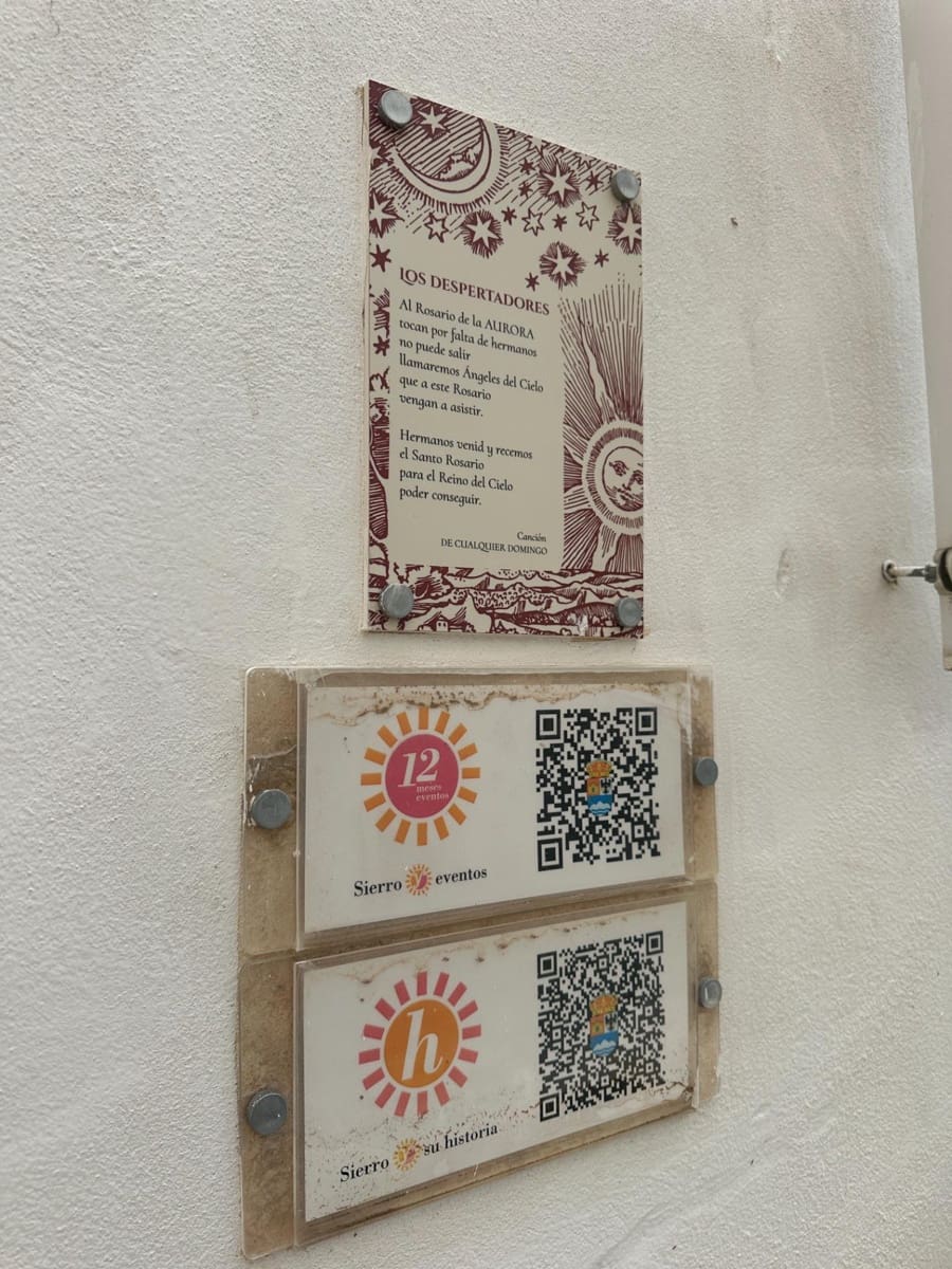 6 bedroom Townhouse for sale in Sierro - € 40,000 (Ref: 8998792)