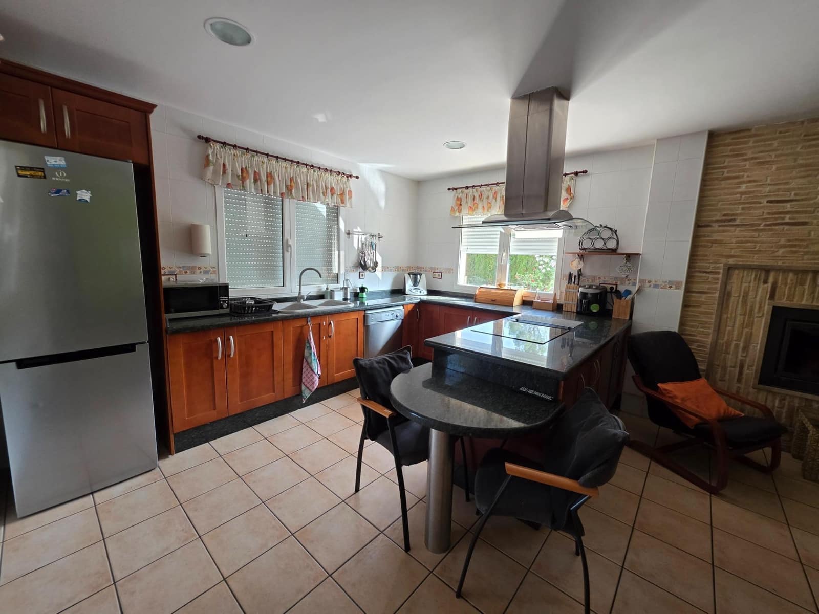 4 soveværelse Villa til salg i Alcoy / Alcoi med garage - € 360.000 (Ref: 9048935)