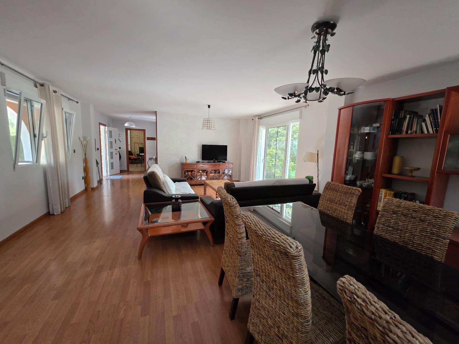 4 soveværelse Villa til salg i Alcoy / Alcoi med garage - € 360.000 (Ref: 9048935)