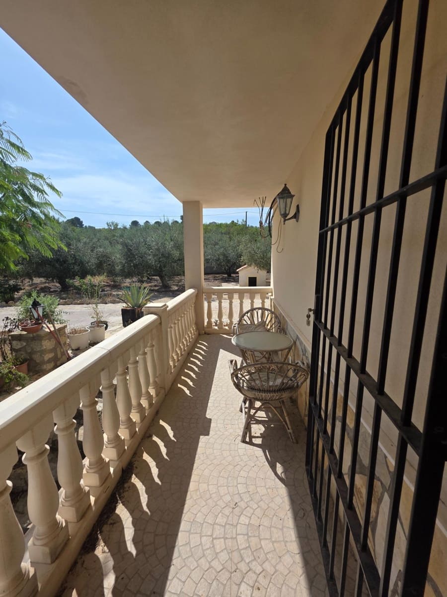 4 soveværelse Villa til salg i Muro de Alcoy med swimmingpool garage - € 420.000 (Ref: 9095358)