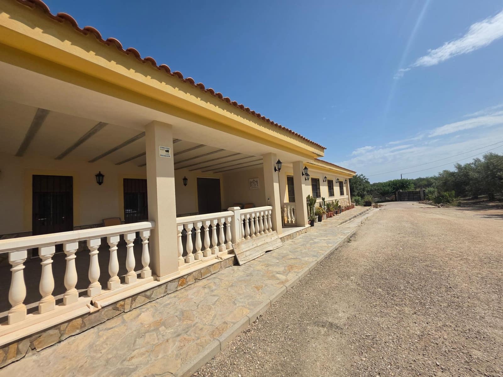 4 soveværelse Villa til salg i Muro de Alcoy med swimmingpool garage - € 420.000 (Ref: 9095358)