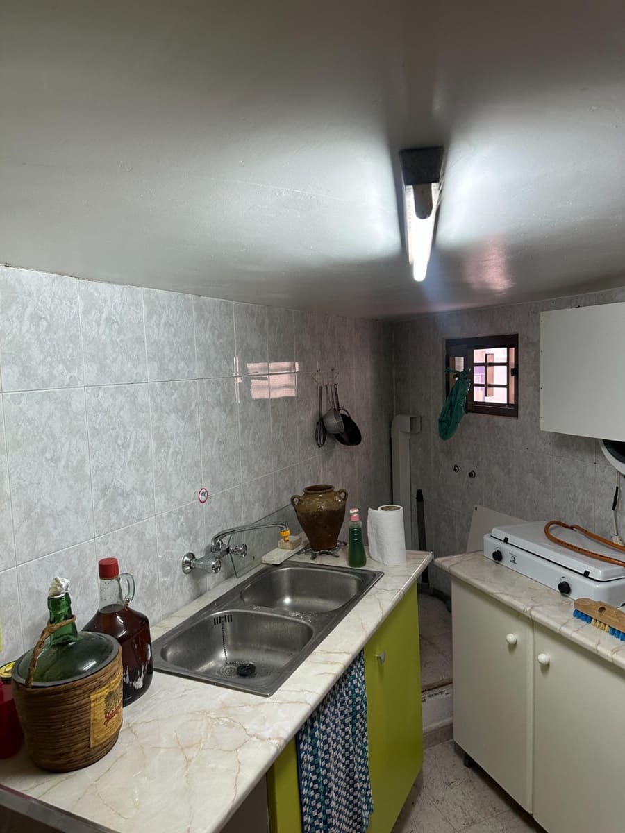 4 soveværelse Rækkehus til salg i Urracal med garage - € 130.000 (Ref: 9137269)