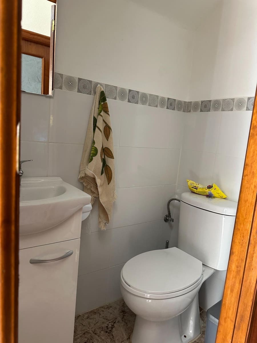 4 soveværelse Rækkehus til salg i Urracal med garage - € 130.000 (Ref: 9137269)