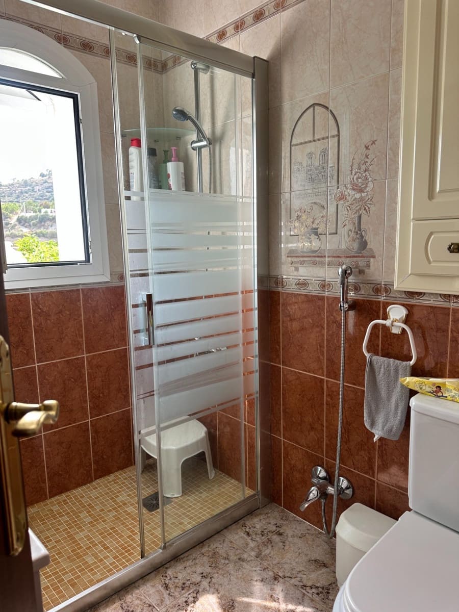 4 soveværelse Rækkehus til salg i Urracal med garage - € 130.000 (Ref: 9137269)