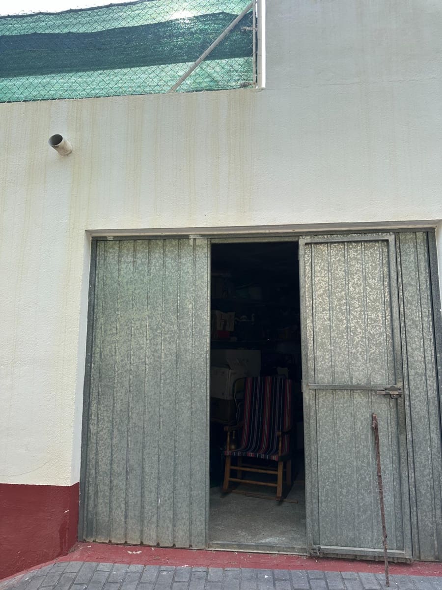 4 soveværelse Rækkehus til salg i Urracal med garage - € 130.000 (Ref: 9137269)