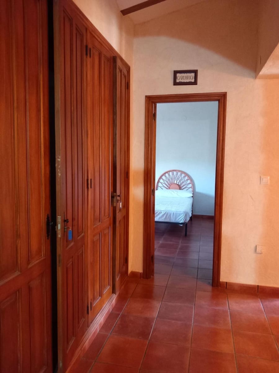 8 sovrum Villa till salu i Planes med garage - 450 000 € (Ref: 9396115)