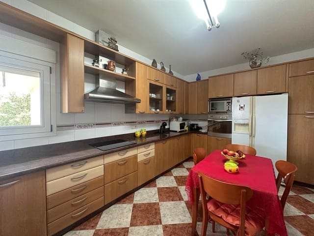 4 soveværelse Villa til salg i Muro de Alcoy med garage - € 250.000 (Ref: 9414223)
