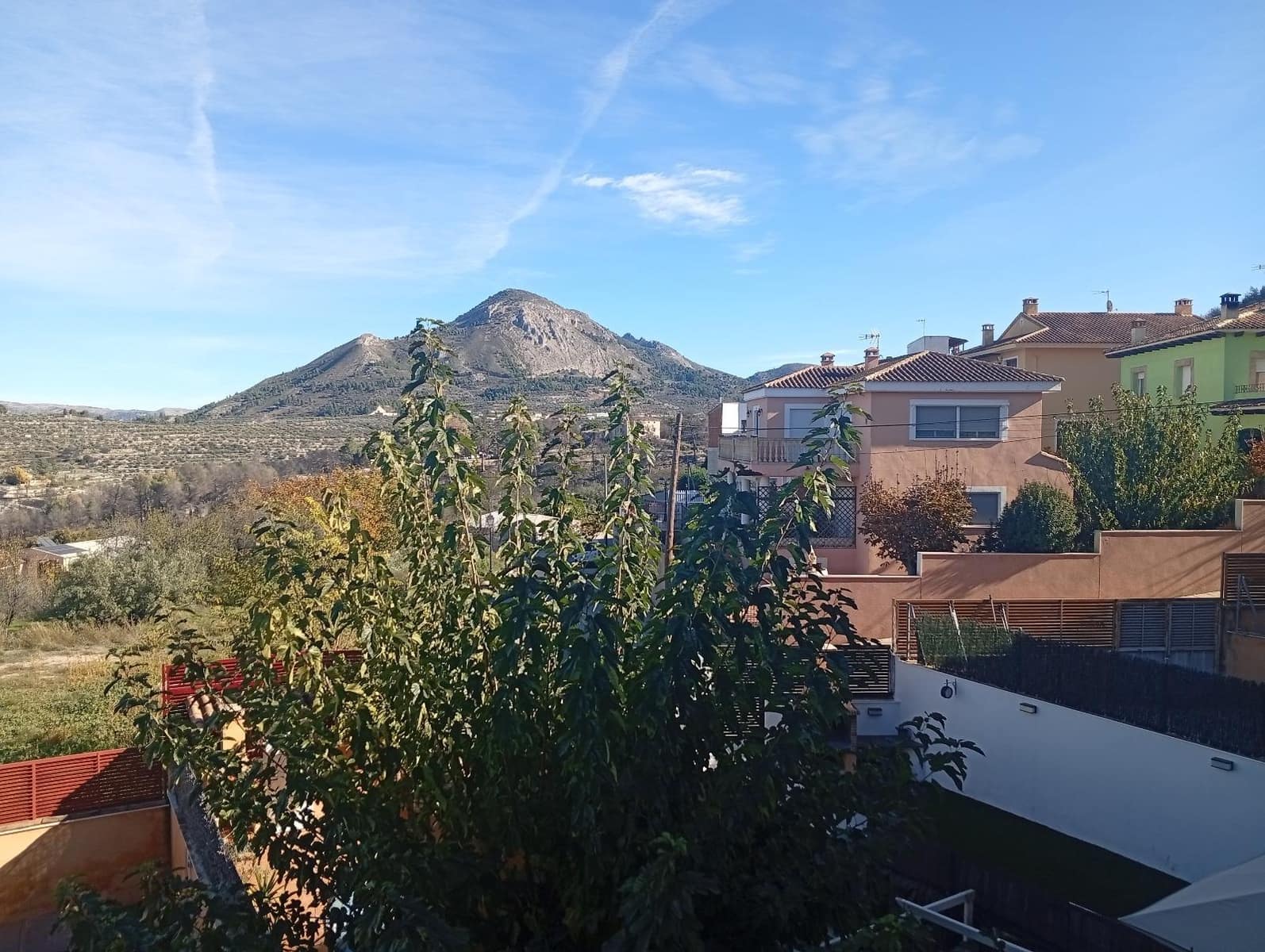 4 Zimmer Reihenhaus zu verkaufen in Penaguila mit Garage - 250.000 € (Ref: 9431151)