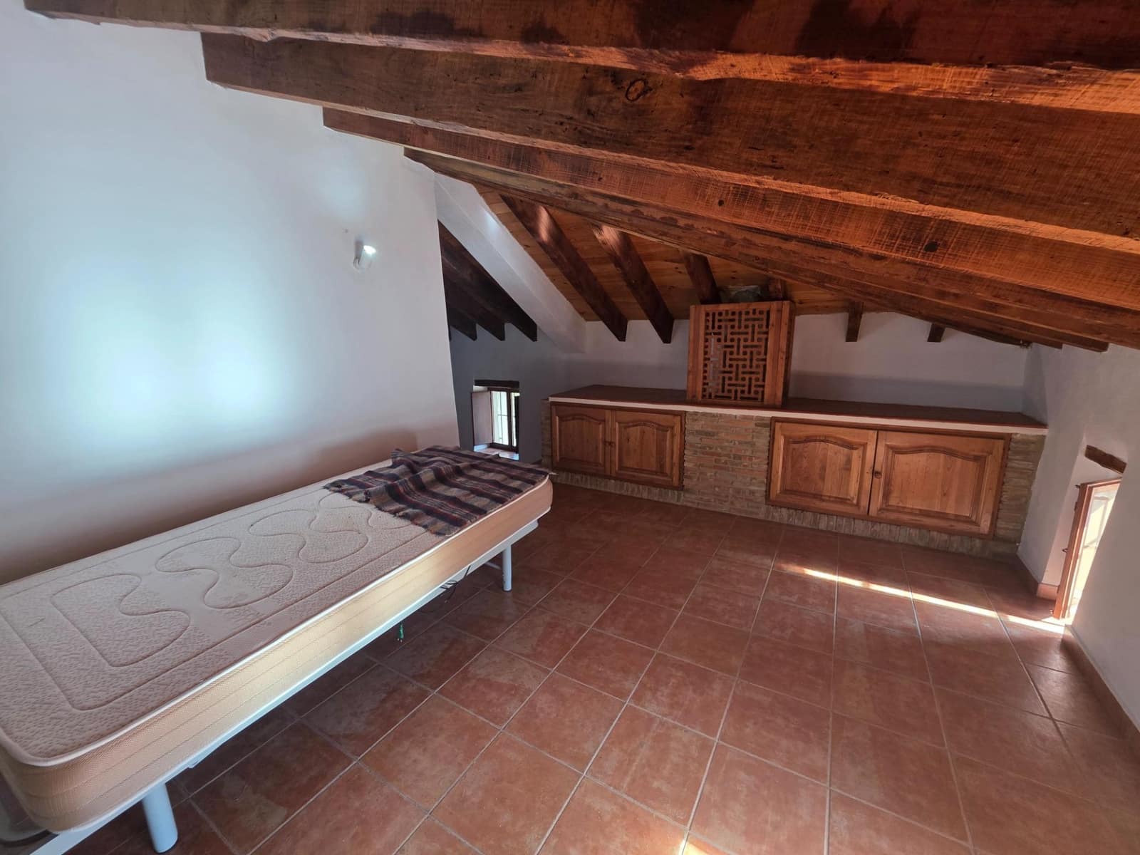 2 sypialnia Finka/Dom wiejski na sprzedaż w Torremanzanas z basenem - 220 000 € (Ref: 9509060)