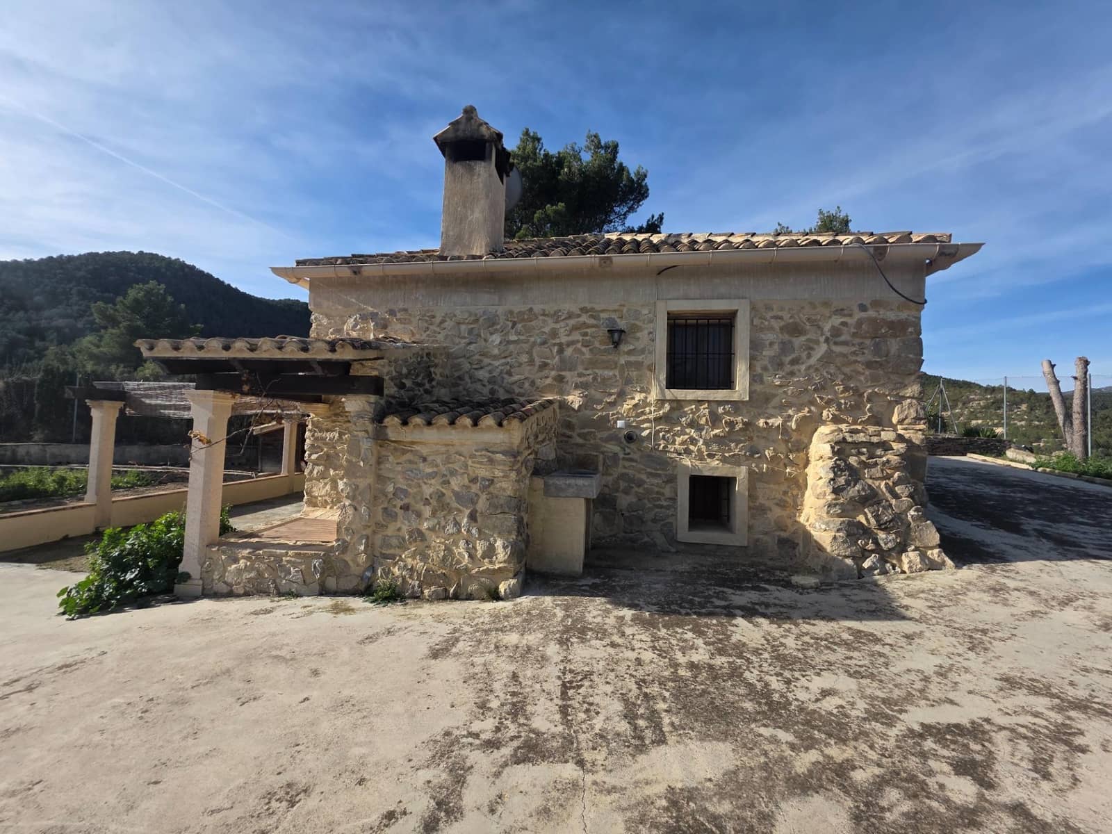 2 sypialnia Finka/Dom wiejski na sprzedaż w Torremanzanas z basenem - 220 000 € (Ref: 9509060)