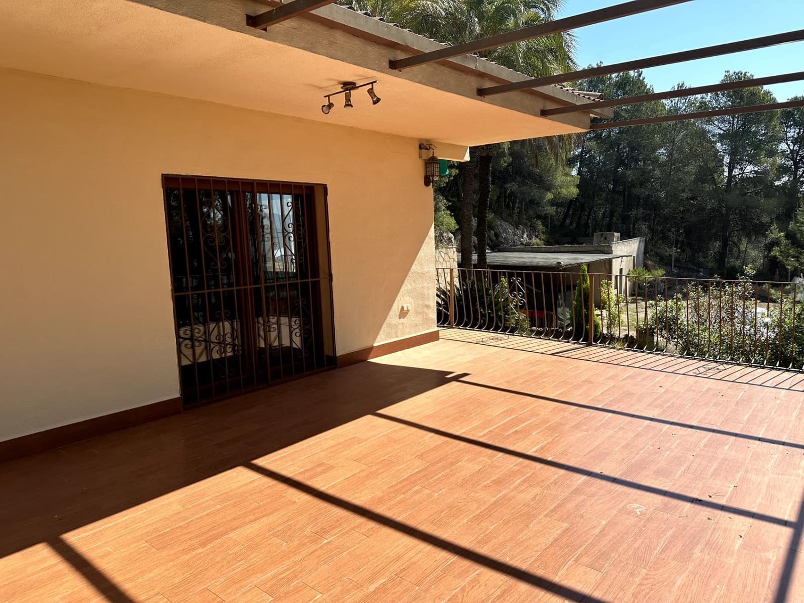 4 soverom Villa til salgs i Muro de Alcoy med svømmebasseng garasje - € 595 000 (Ref: 9541243)