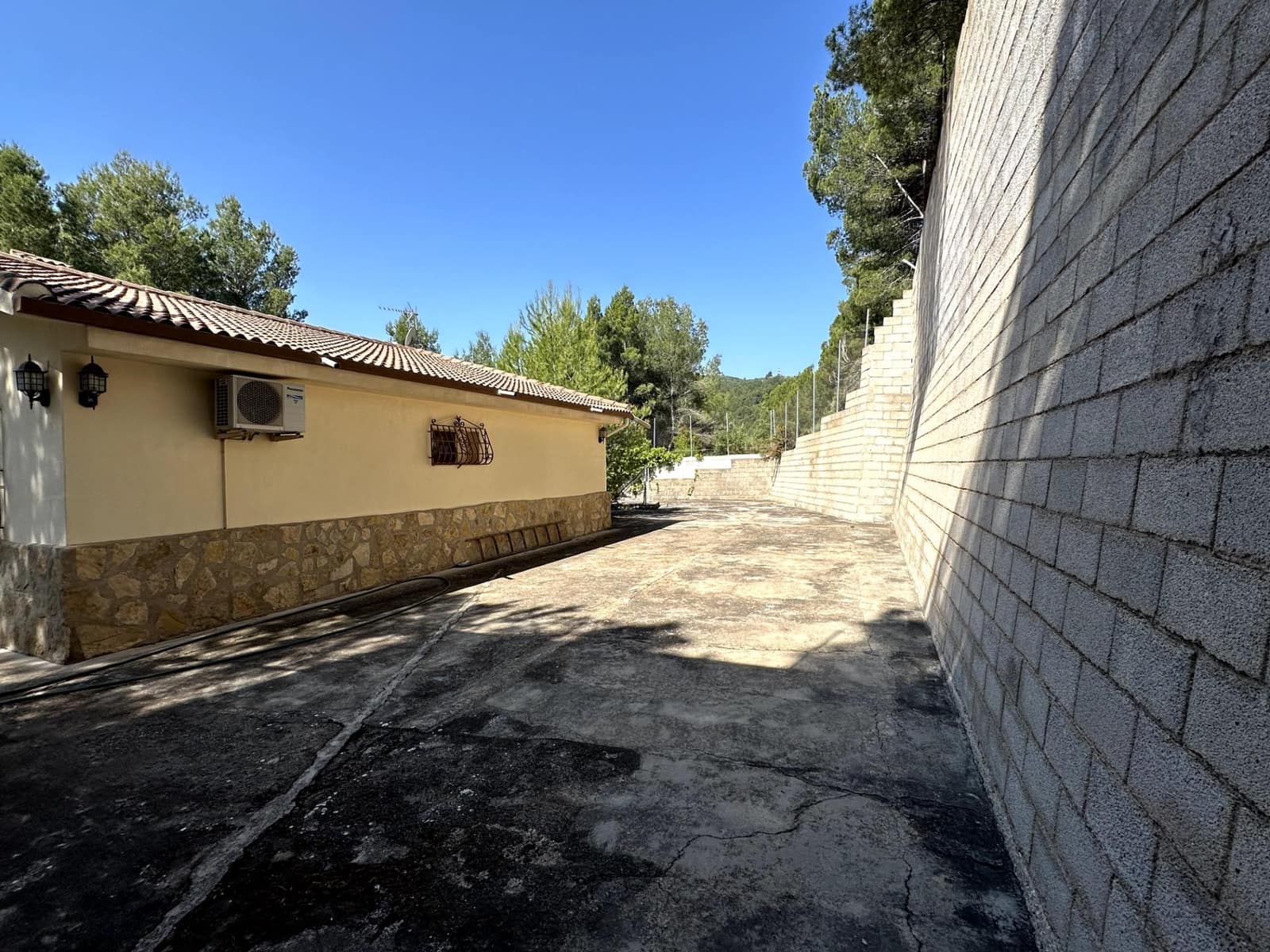 4 soverom Villa til salgs i Muro de Alcoy med svømmebasseng garasje - € 595 000 (Ref: 9541243)